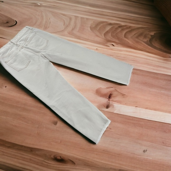 FREE PEOPLE Women's Ivory Button Fly Raw Hem Slim Jeans Size 26 - Picture 12 of 13